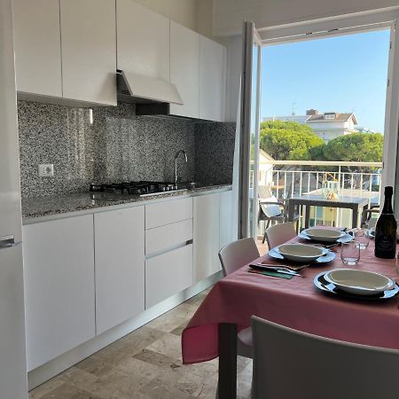 Residence Alba D'Oro Solo Famiglie ลิโดดิเยโซโล ภายนอก รูปภาพ
