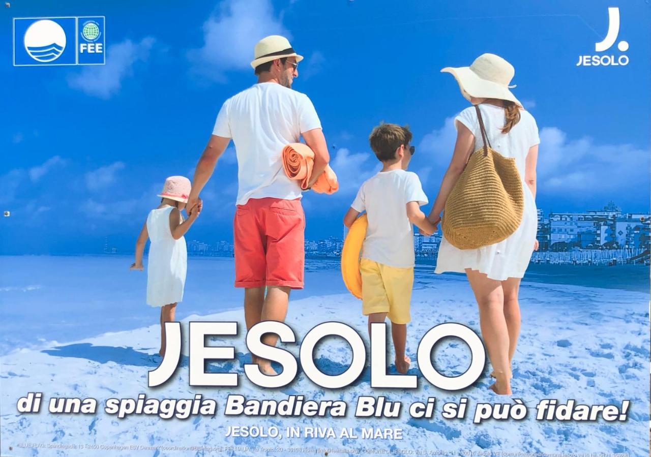 Residence Alba D'Oro Solo Famiglie ลิโดดิเยโซโล ภายนอก รูปภาพ